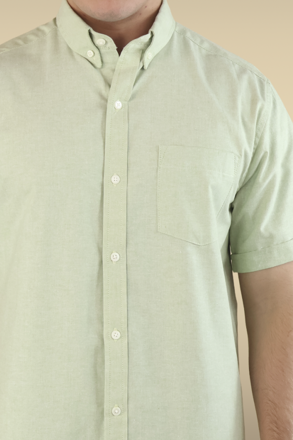 Camisa Hombre Manga Corta Cuello Americano Verde Manzana Corte Regular Con Bolsa